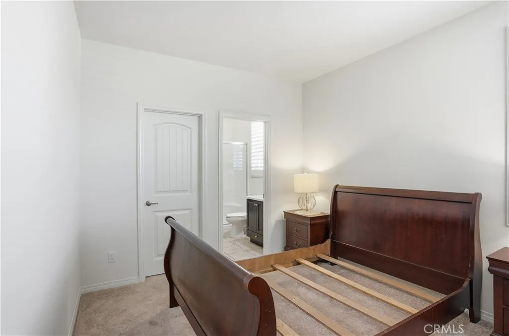 28978 Copper River Road, Menifee, California 92585 home-pic-9